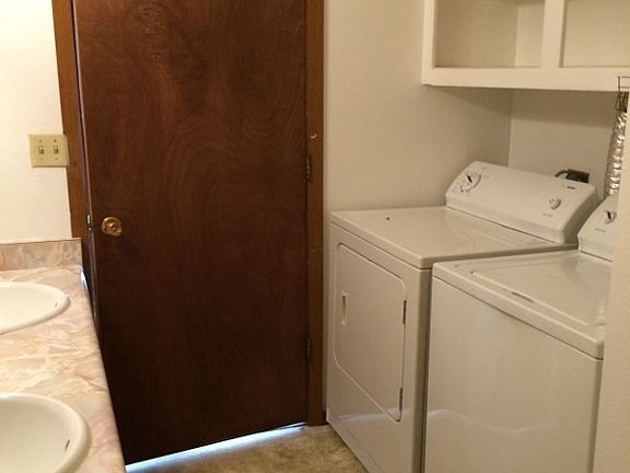 4th image of 602 Ouida Way #A