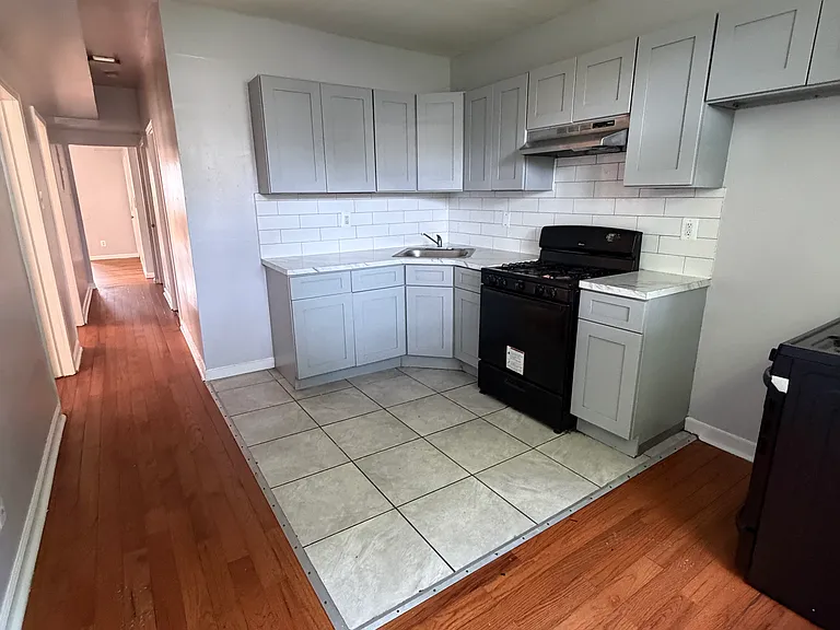 736 S 12th St #2 — Photo 5