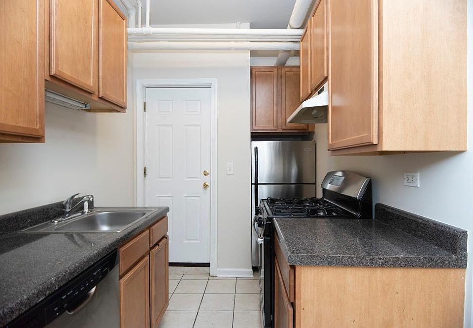 1st image of 1253 W Henderson St #1253