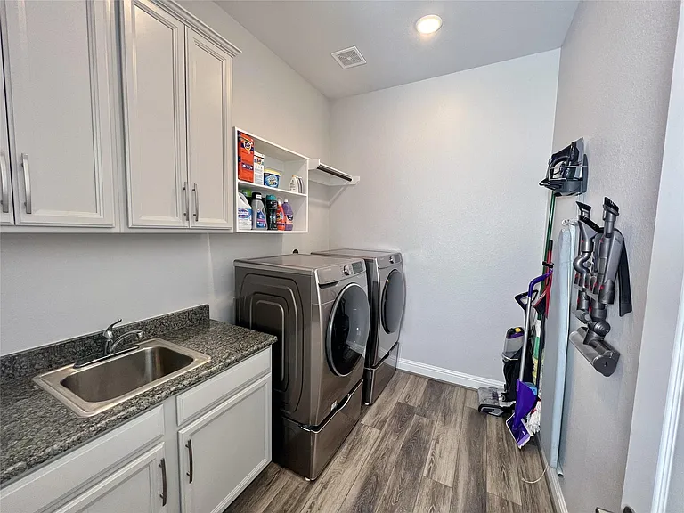 6507 Timarron Lakes Dr — Photo 22