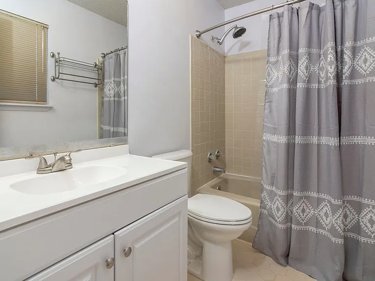 708 Avenue Du Fontaine — Photo 9