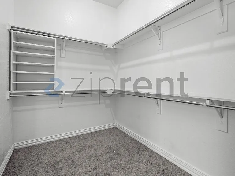4509 Brittany Dr — Photo 22
