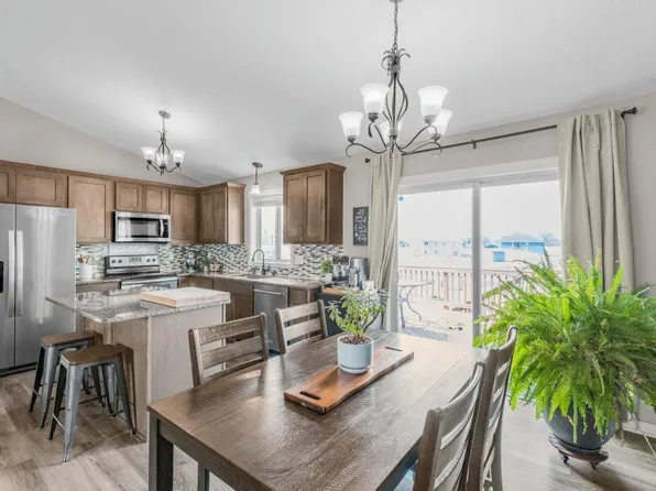 28260 120th St NW, Zimmerman, MN 55398