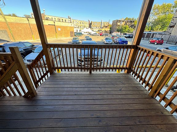 4th image of 2661 N Spaulding Ave #1