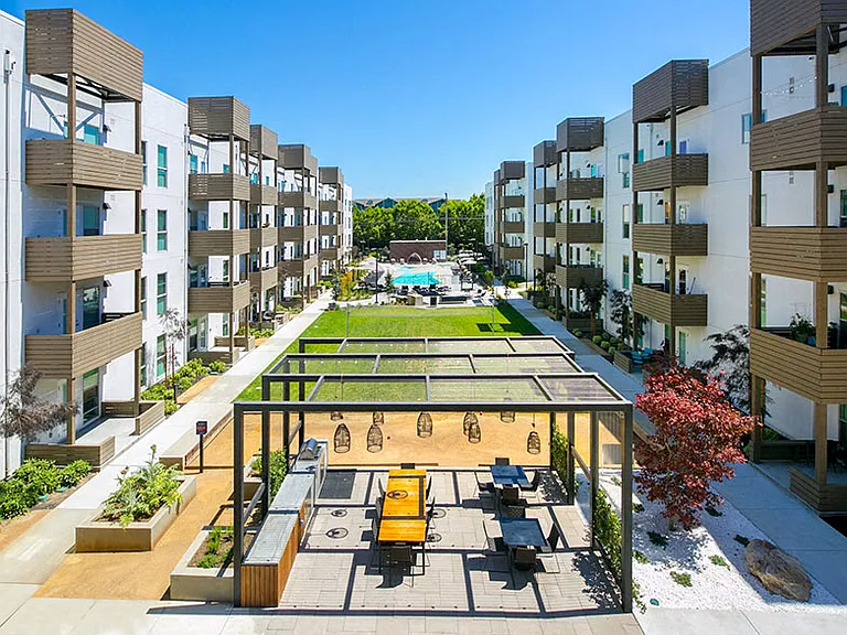 Private Balconies: This amenity needs no instructions. View, reflect, inhale, exhale, repeat.