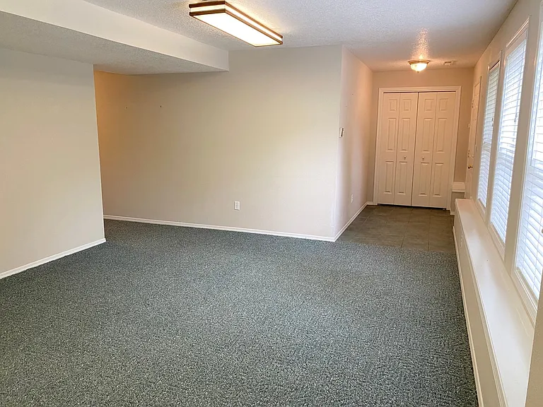 14241 NW Lakeshore Ct — Photo 28