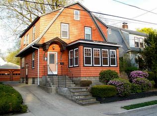 34 Harding Ave, Cranston, RI 02905