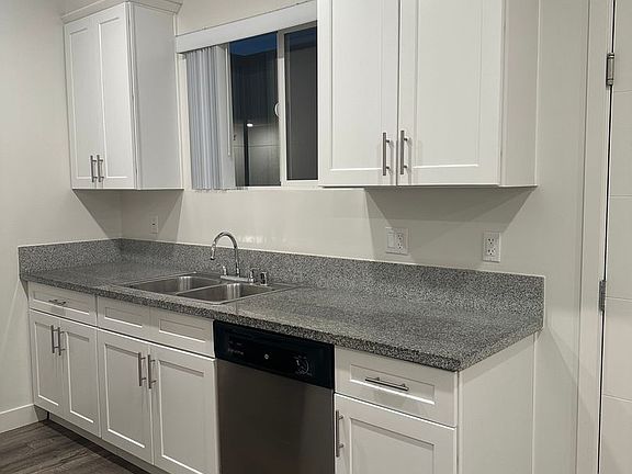 3rd image of 8435 Orion Ave #405