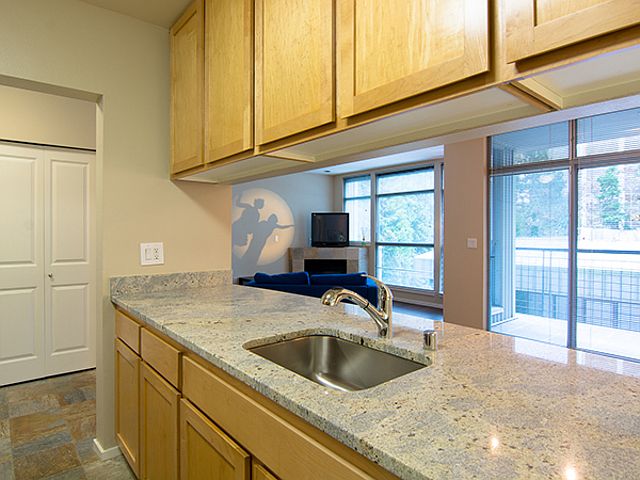 1st image of 900 108th Ave NE APT 403