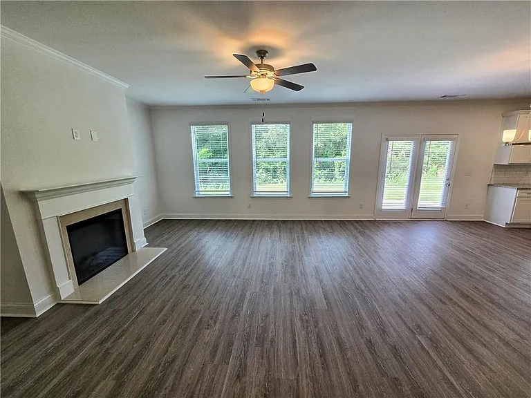 7372 Rocklin Ln — Photo 11