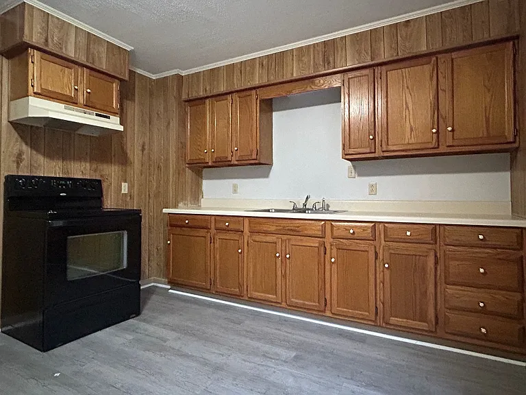 1106 Fremont Dr — Photo 12