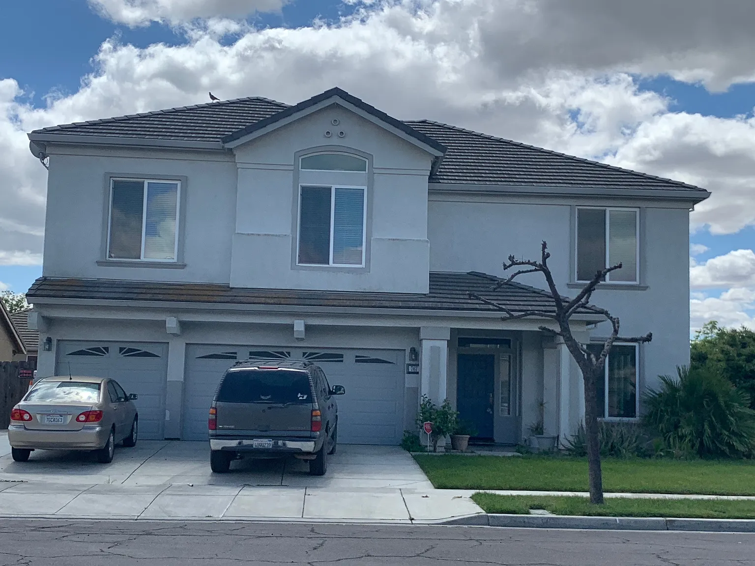 767 Tamarack Way photo 1
