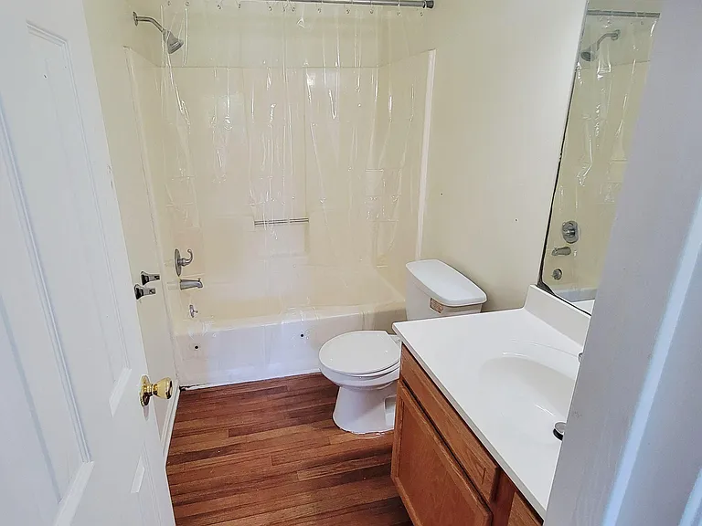Dassow Ct — Photo 5