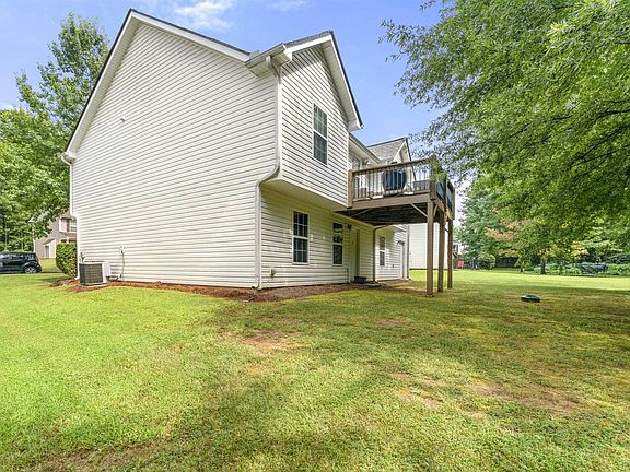4th image of 4105 Waters End Ln