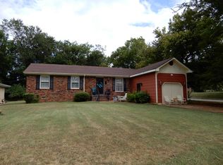 809 E 9th St, Tuscumbia, AL 35674