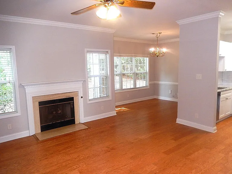 211 Bridgepath Dr — Photo 6