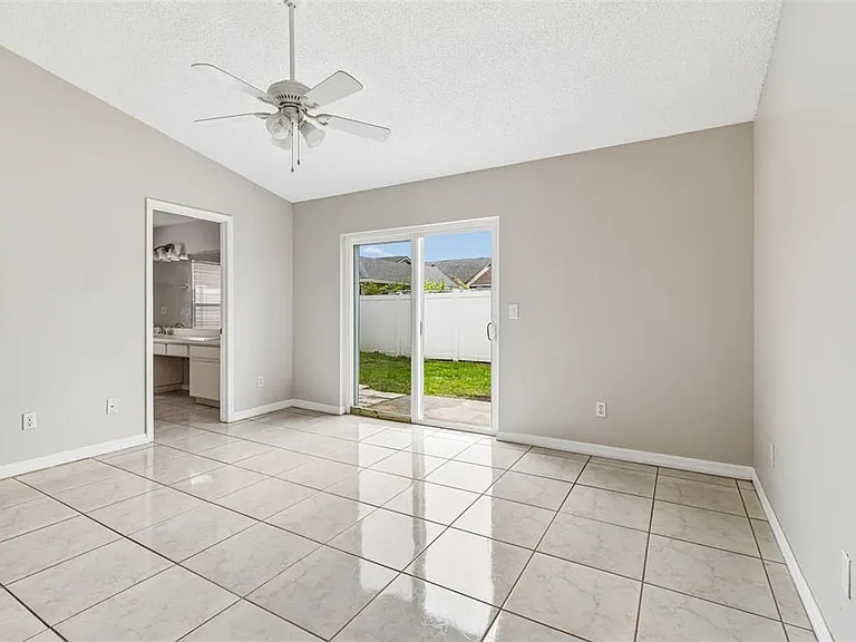 10105 Sea Spray Pl — Photo 35