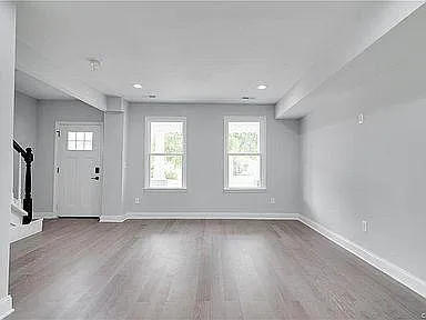 710 Oak Park Ave Photo 1
