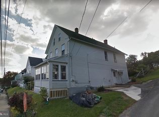 242 N 4th St, Bangor, PA 18013