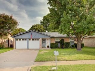 2311 Vassar Ct, Arlington, TX 76015