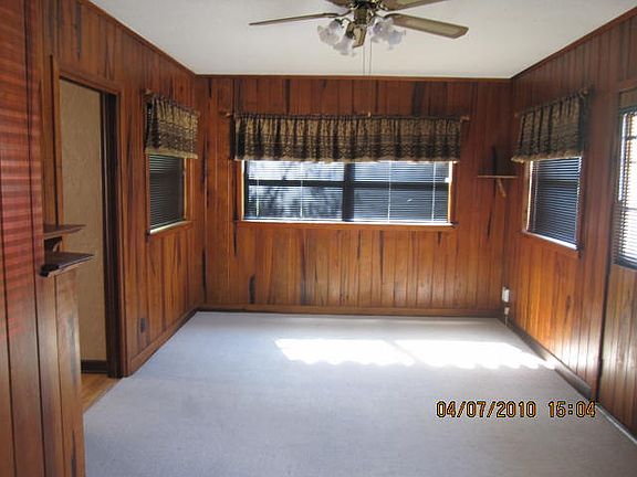 3rd image of 1115 W Smith St