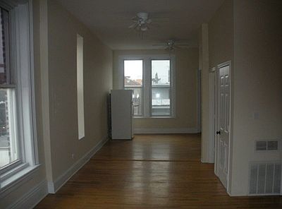 3rd image of 1520 W Chicago Ave