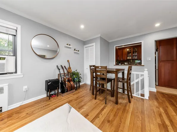 218-02 73rd Avenue image 11 of 18