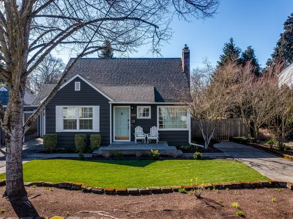 905 NW 44th St, Vancouver, WA 98660