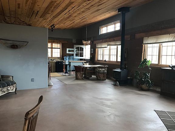 3rd image of 8 Mara St