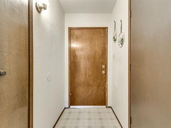 3rd image of 316 Green Canyon Dr