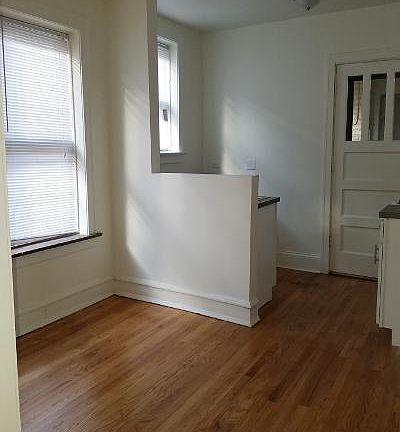 5th image of 2014 W Berwyn Ave #1A