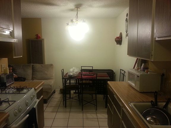3rd image of 8800 Cedros Ave APT 118
