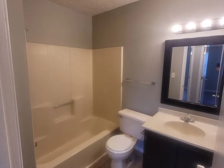 1422 Main St — Photo 15