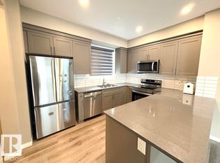 2072 Wonnacott Way SW #30, Edmonton, AB T6X 2V7