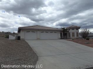 3348 Sheik Dr, Lake Havasu City, AZ 86404