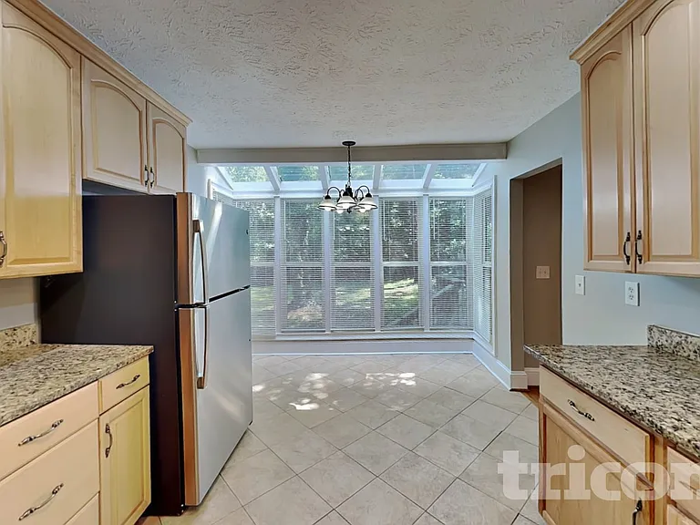 6583 Oakwood Dr — Photo 5