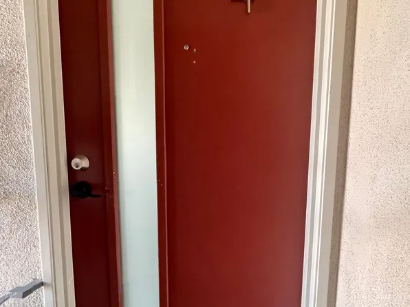 4574 Finley Ave APT 4, Los Angeles, CA 90027