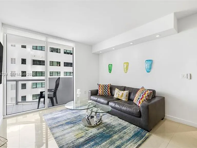 6365 Collins Ave #805 — Photo 10