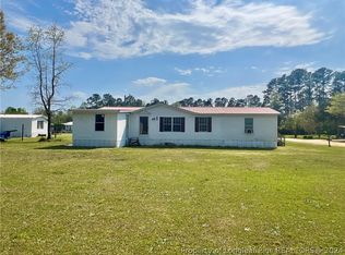 84 Littlefield Acres Loop Rd, Lumberton, NC 28358