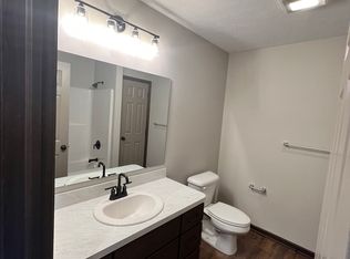 966 Albern Dr, Wooster, OH 44691