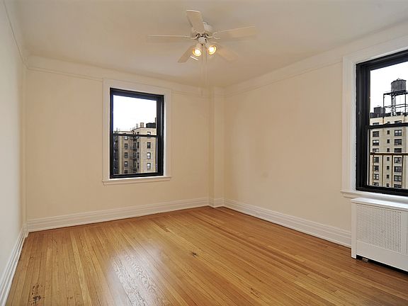 4th image of 905 W End Ave