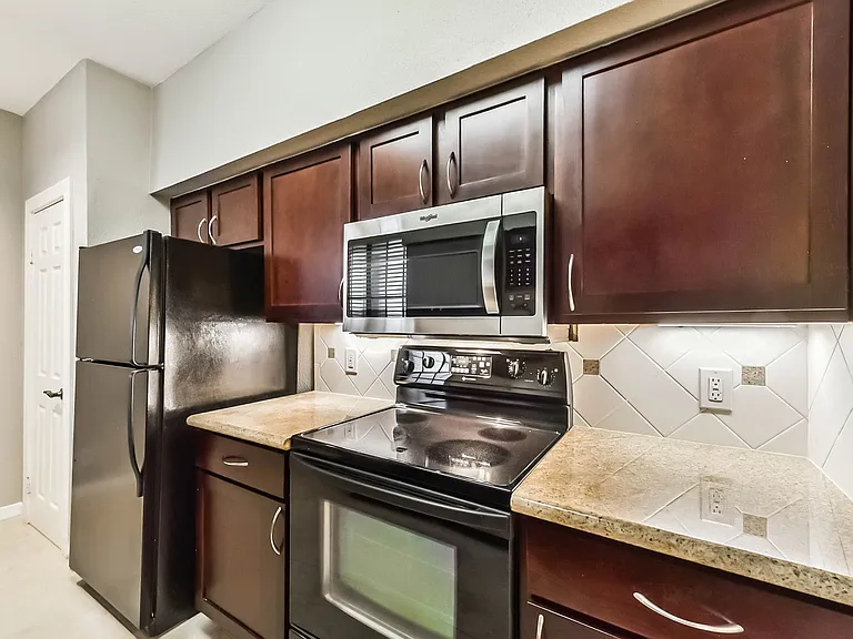 2700 Revere St #127 — Photo 16