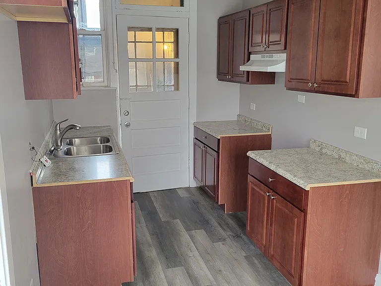 2809 N Campbell Ave #2 — Photo 1