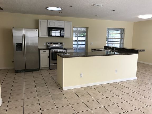 3rd image of 141 Brandy Hills Dr
