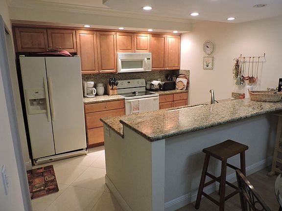 kitchen with granite counter tops
