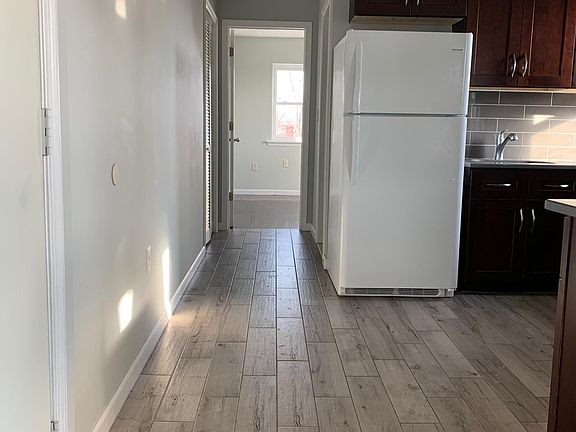 5th image of 2348 S 24th St Fl 2nd