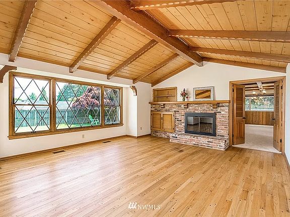 5th image of 4011 N Frace Ave