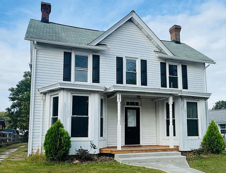 1st image of 305 Central Ave