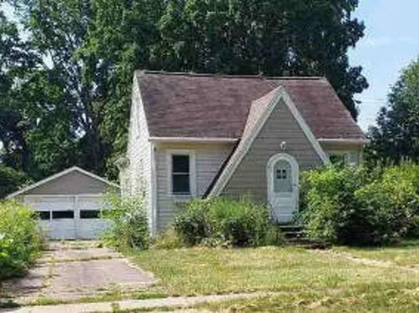 2208 Miles Ave, Kalamazoo, MI 49001