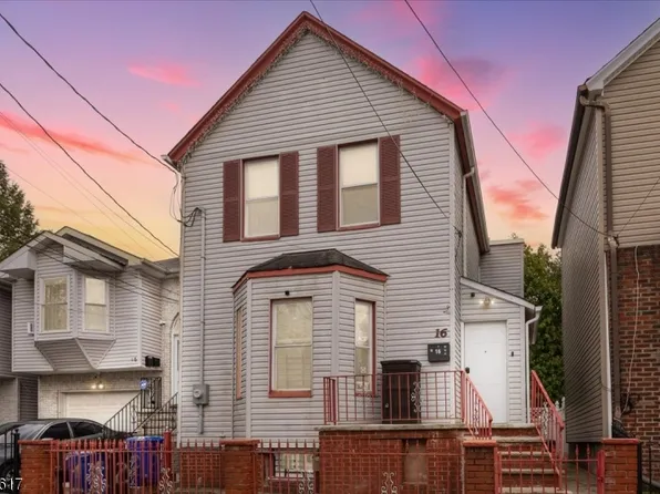 16 Hinsdale Pl, Newark, NJ 07104
